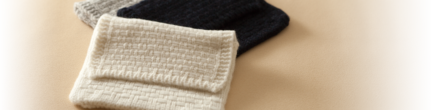 ニットクラッチ